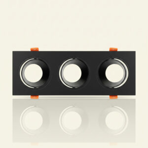 SOCLE PLASTIQUE CARRE TRIPLE NOIR